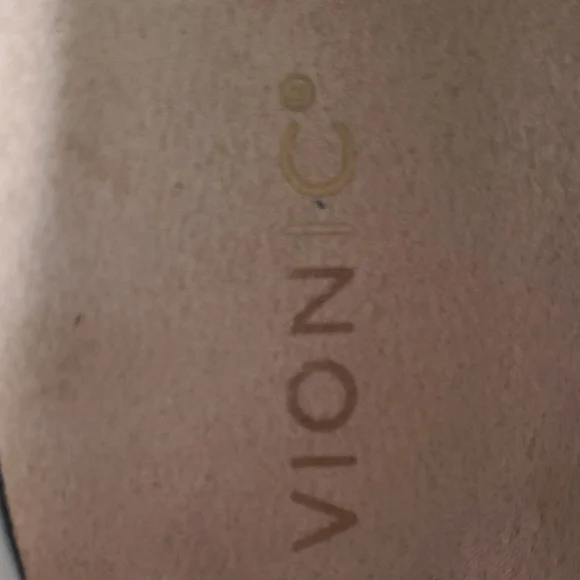 Vionic Paisley active shoe 9.5 - Picture 6 of 6